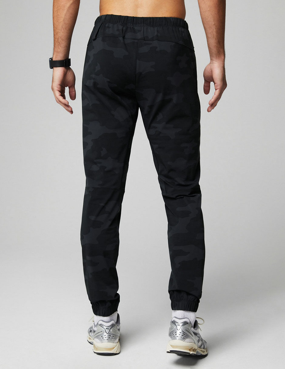 Jogger slim estampado camuflaje con bolsillos para hombre 2