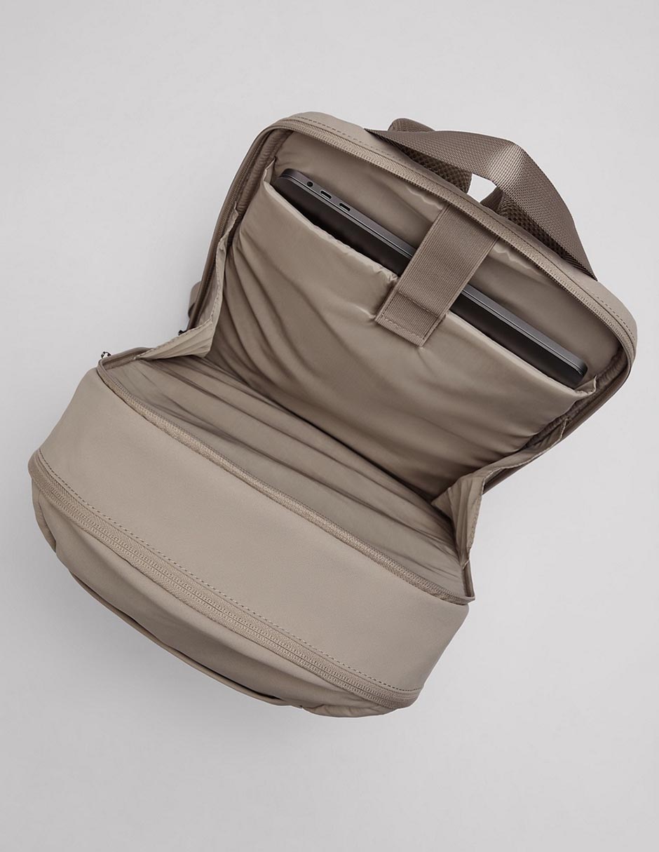 Mochila casual Fabletics para hombre
