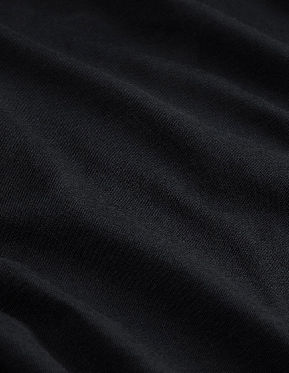 Playera cuello V para hombre 3