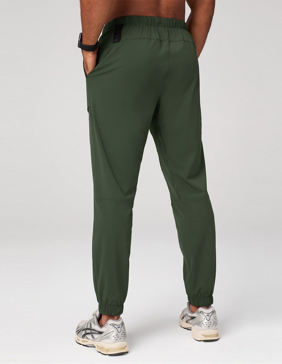 Jogger straight con bolsillos para hombre